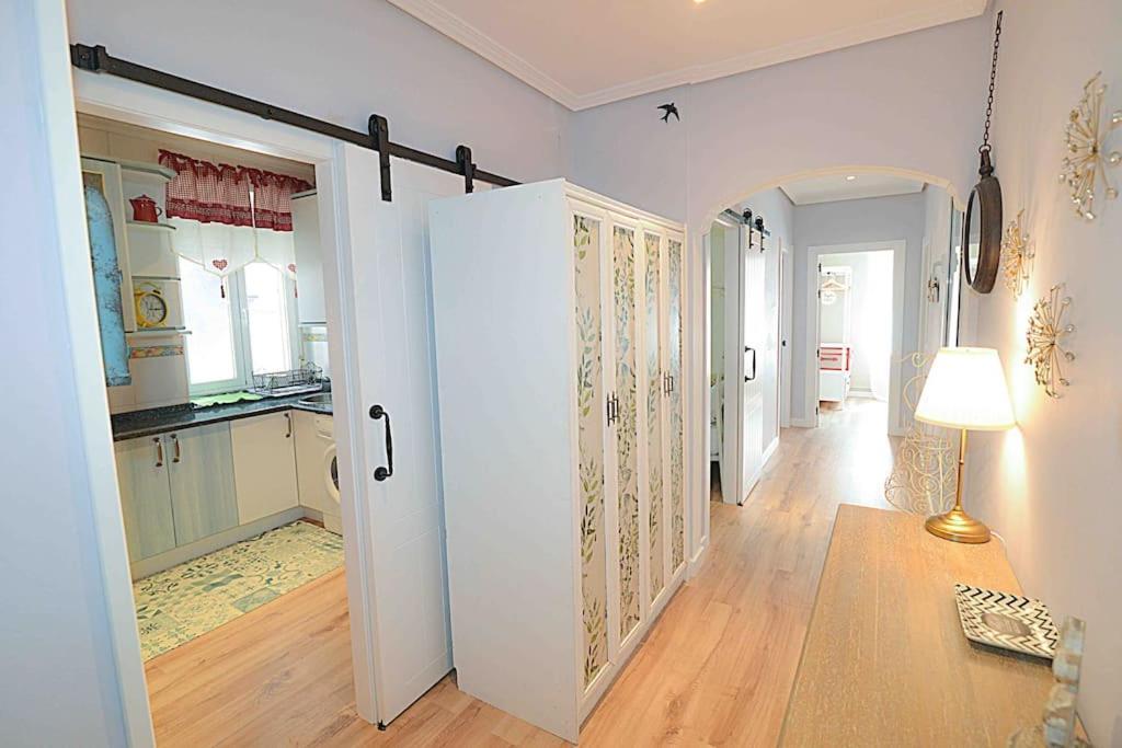 Apartamento Con Encanto "Las Raices" سانتاندر المظهر الخارجي الصورة